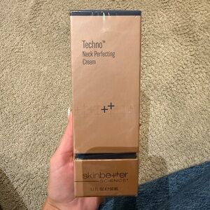 Techno Neck Perfecting Cream - Tan